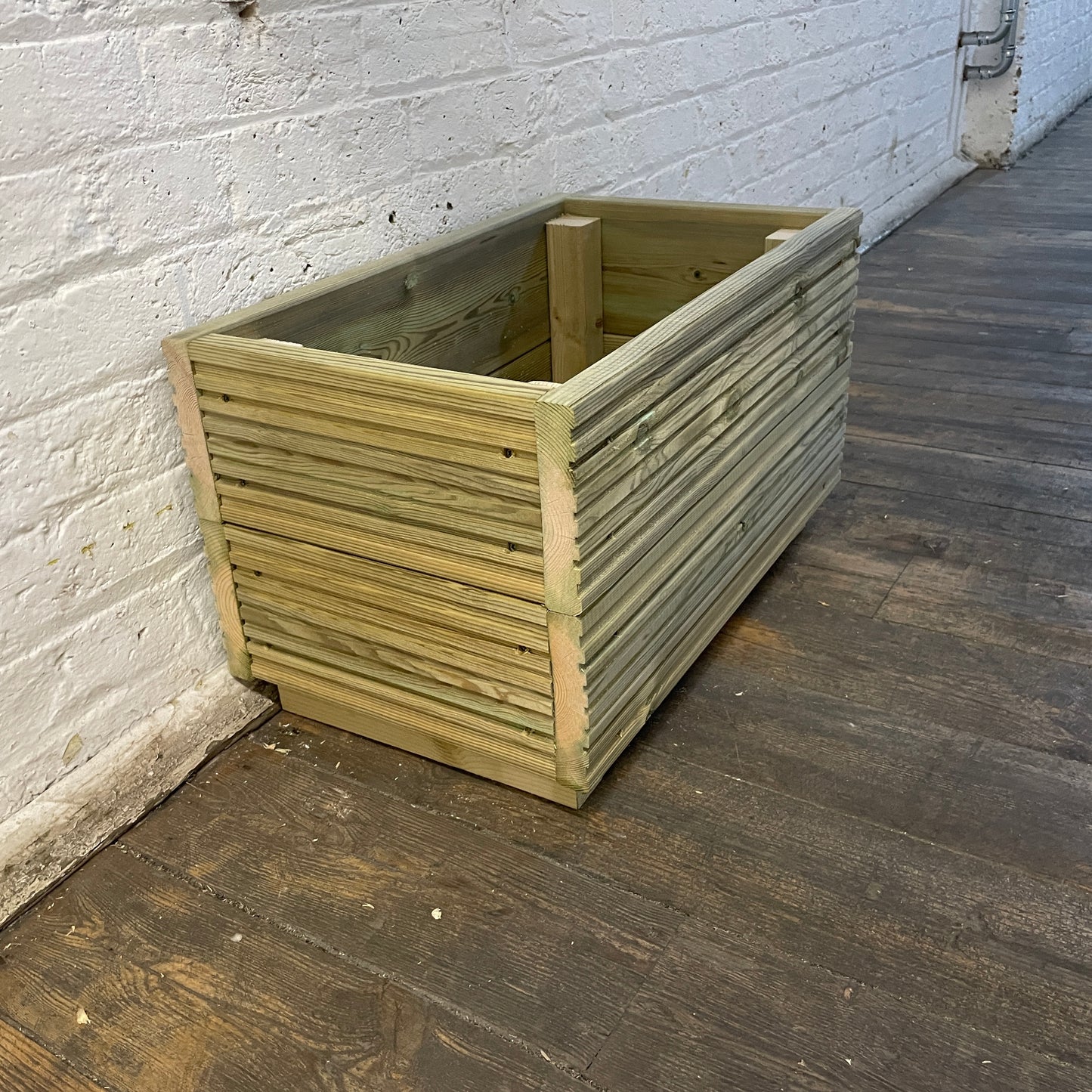 Medium Decking Planter 57x35x33cm