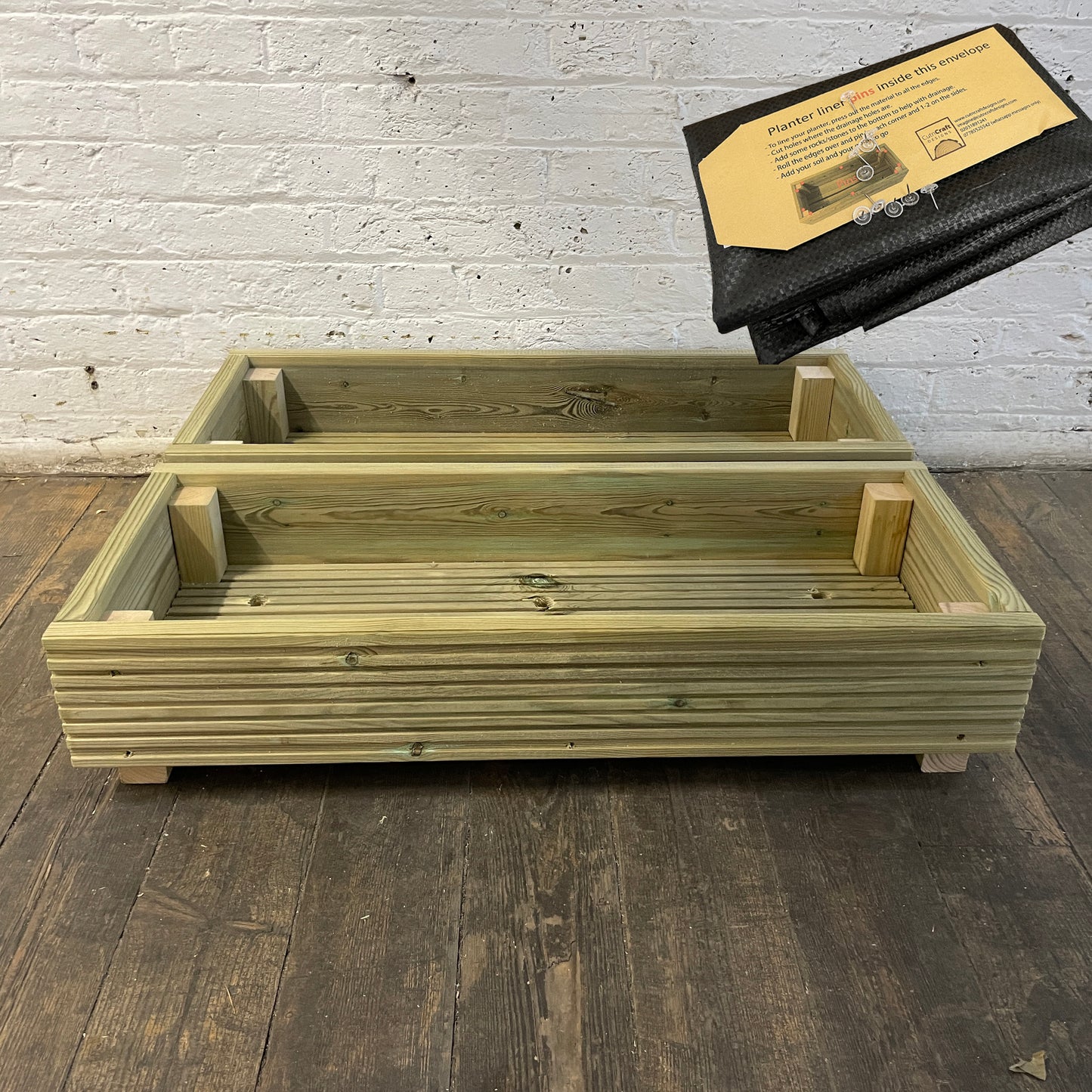 (set of 2) Single level Solid Wooden Patio Planter
