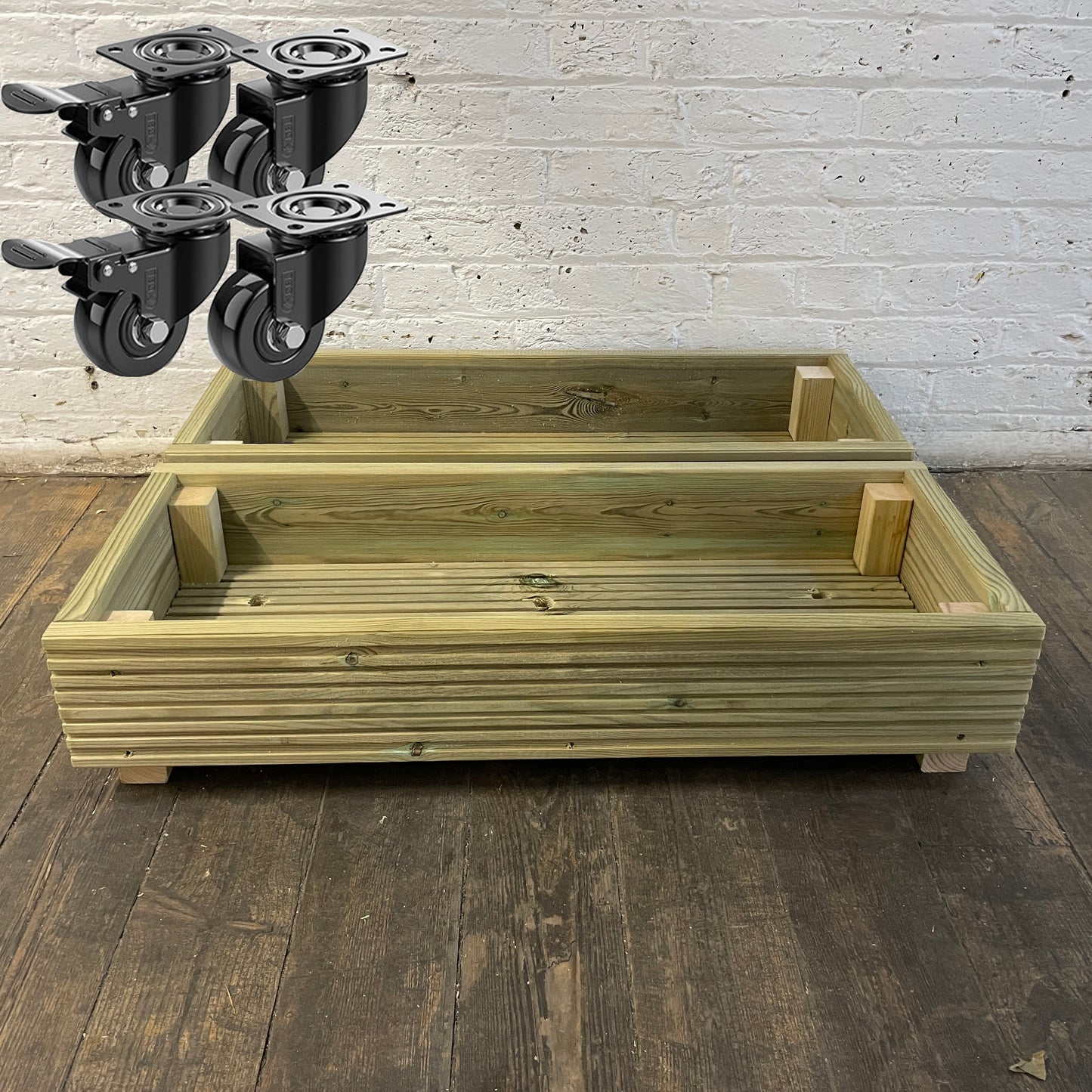 (set of 2) Single level Solid Wooden Patio Planter