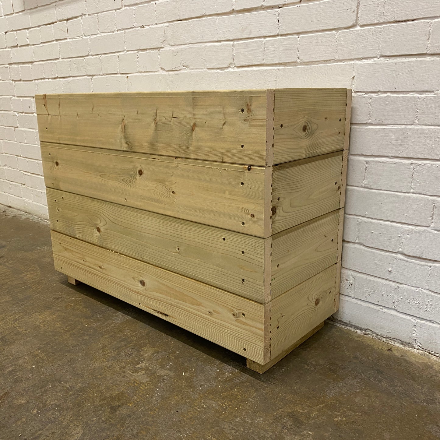 Tall Smooth Decking Patio Planter