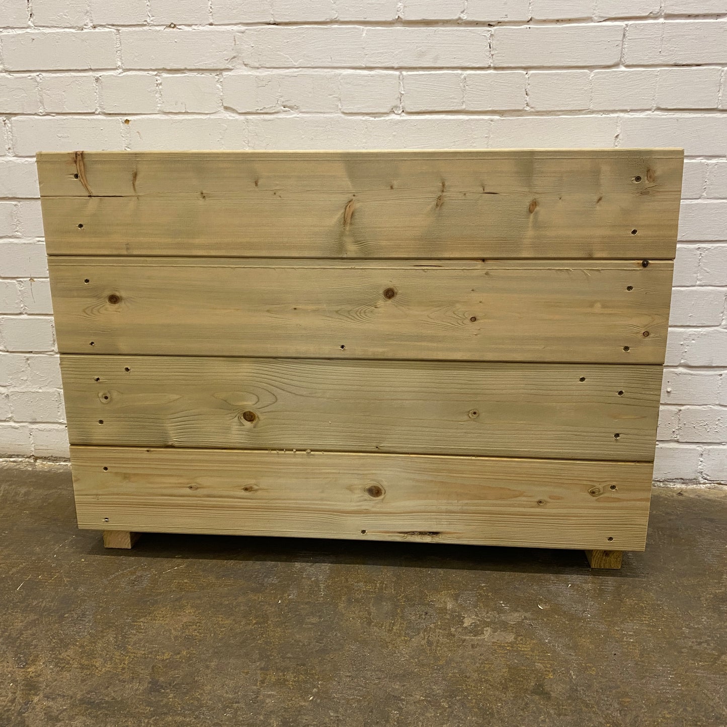Tall Smooth Decking Patio Planter