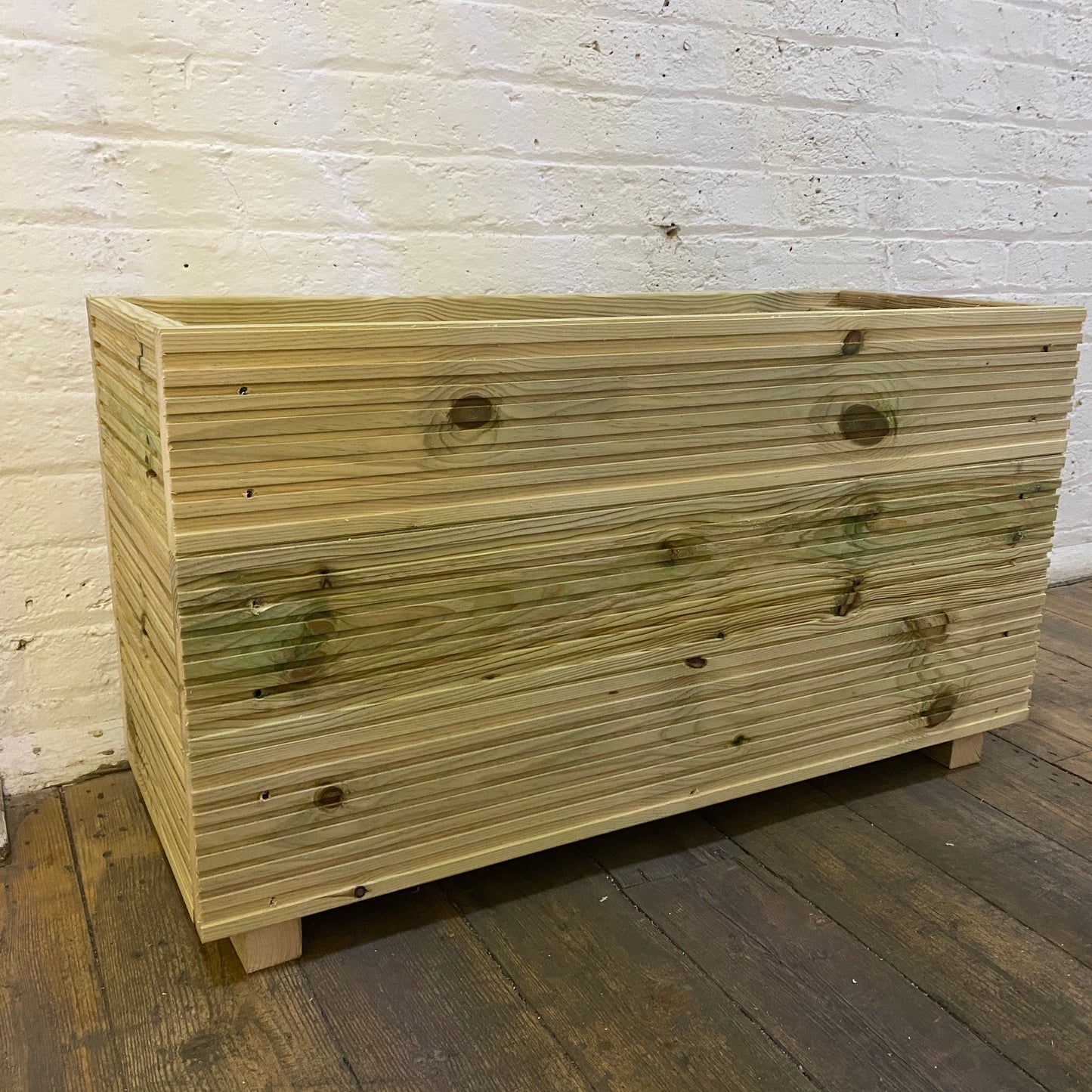 Large Decking Planter 48cm Tall 88x35x48cm