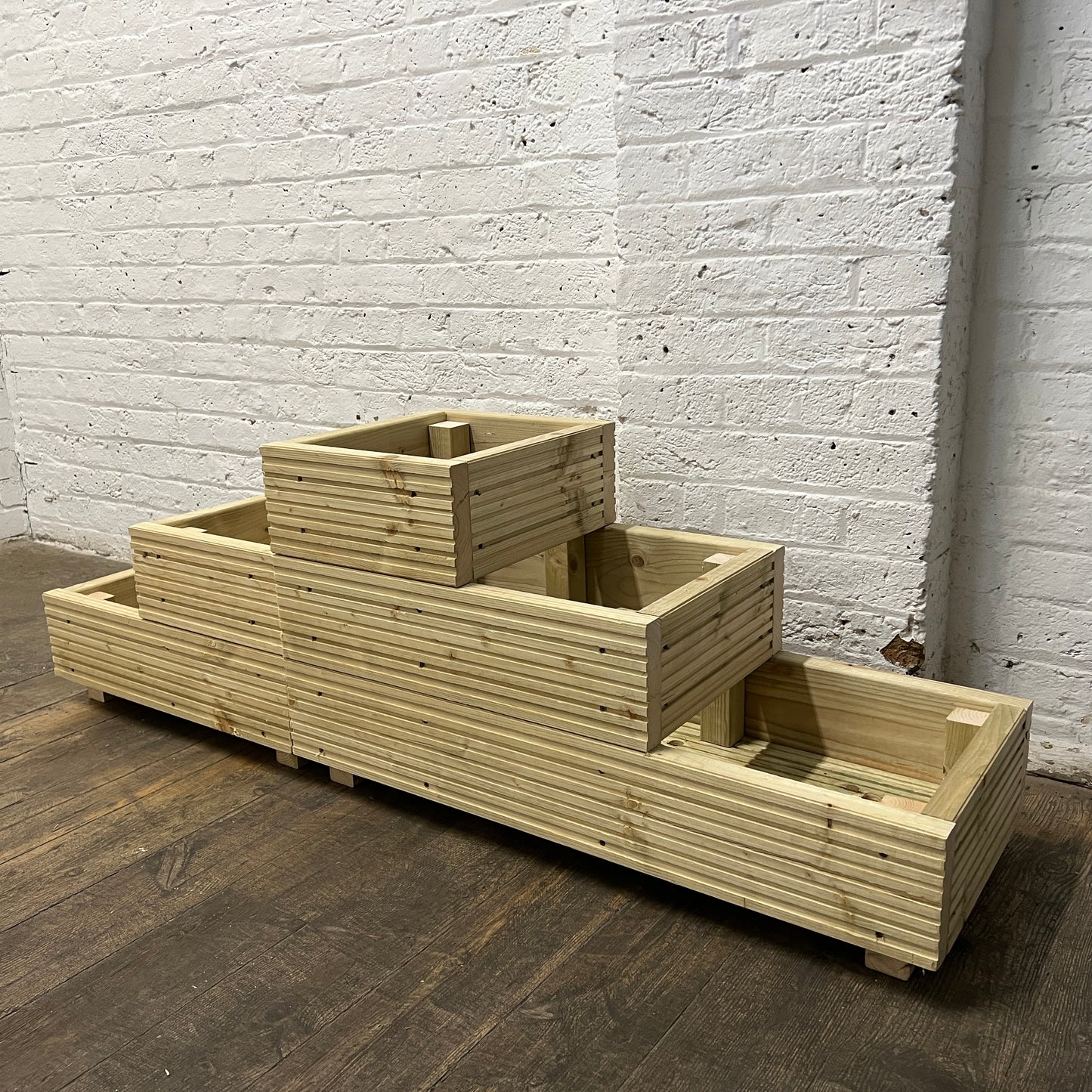 Large 3 Tiered Straight Decking Planter 145cmx35cmx48cm