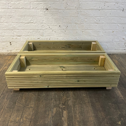 (set of 2) Single level Solid Wooden Patio Planter