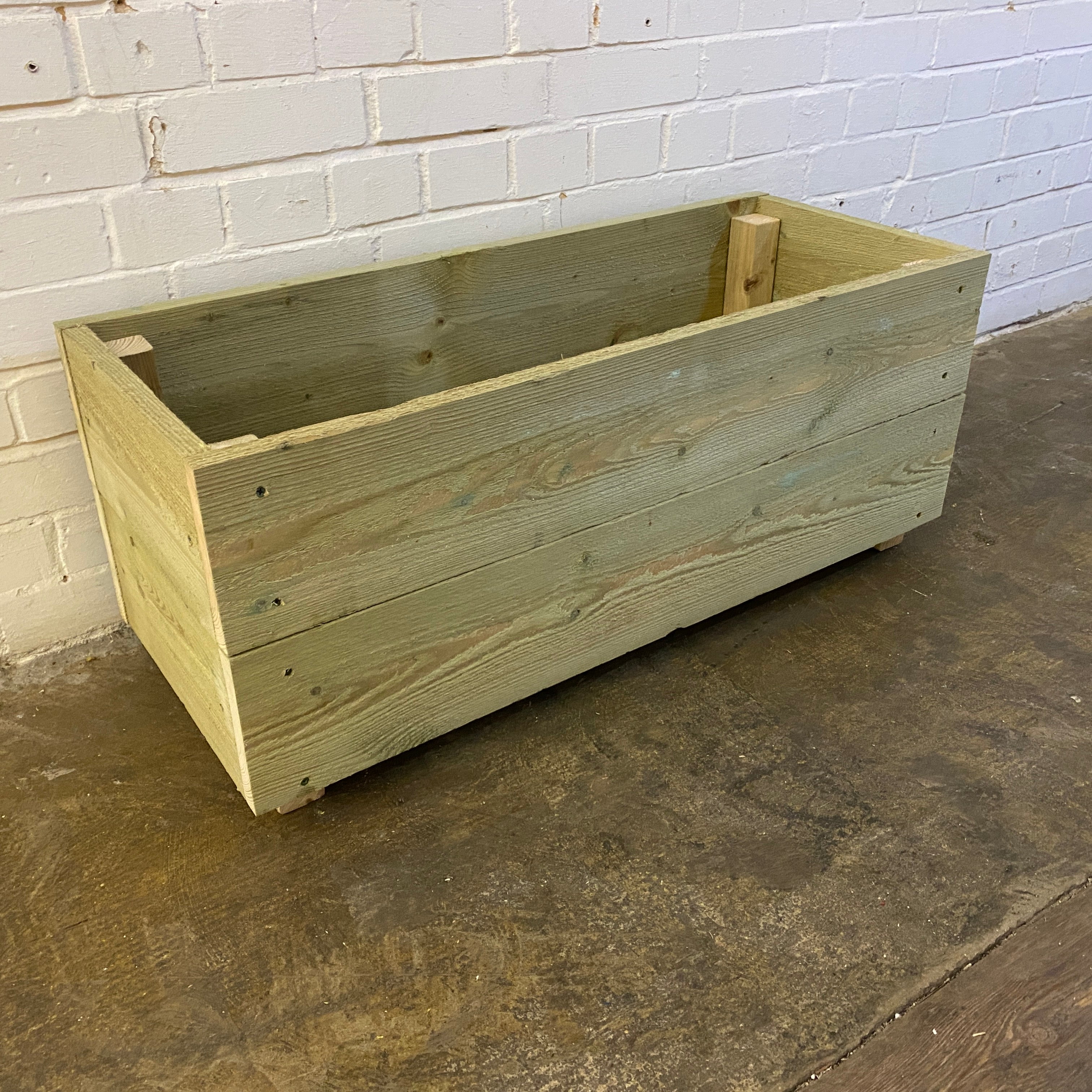 Large Sawn Decking Planter – Cutncraft Designs